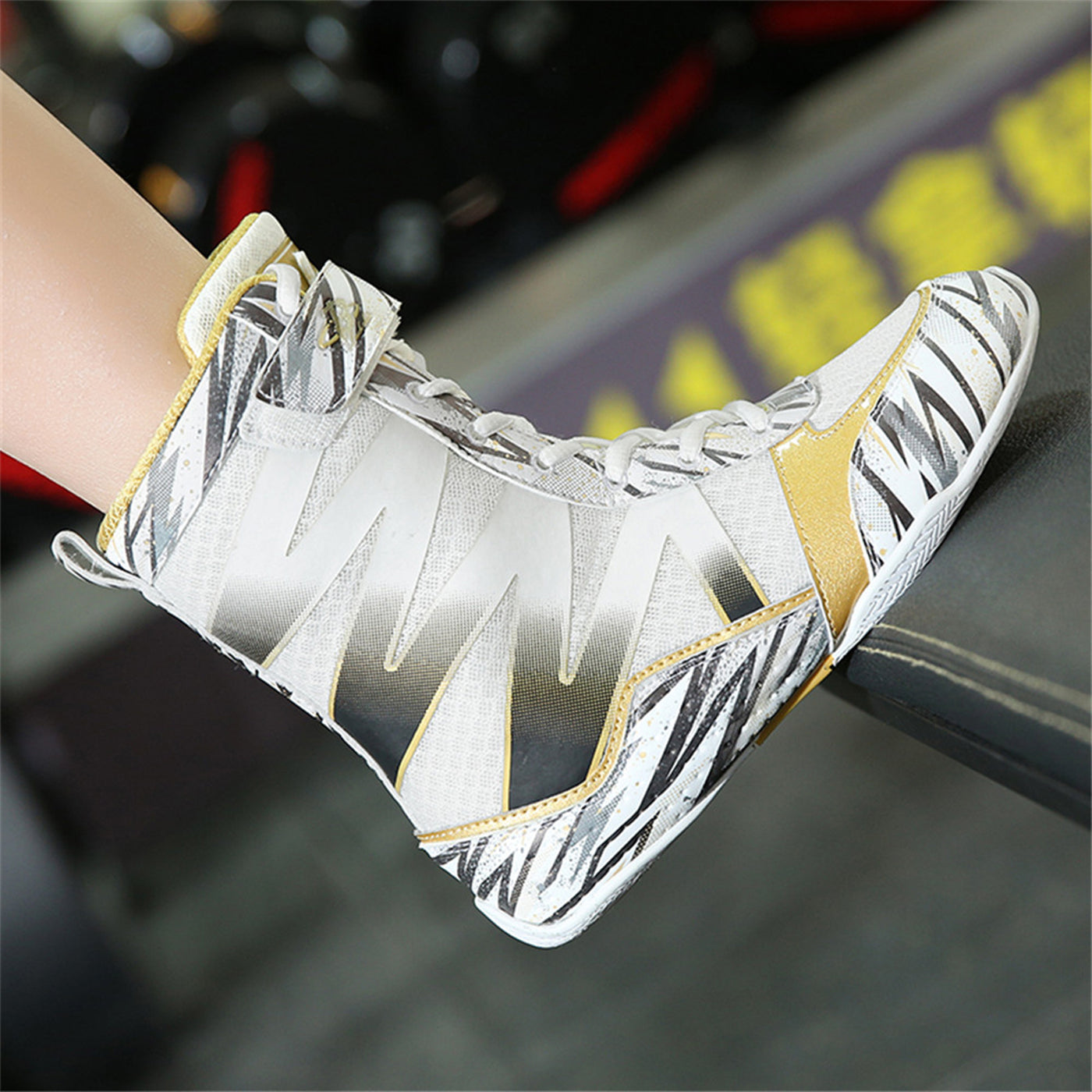 B LUCK SHOE Boxing Shoes for Kids, Youth Boxing Boots Hi-top Breathable Wrestling Shoes LS-218 WHITE